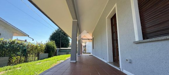 Вилла с 3 спальнями в Тревиньяно, Италия № 377654 14