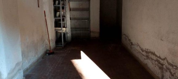 5 rooms Apartment in Avellino, Italy No. 28846 14