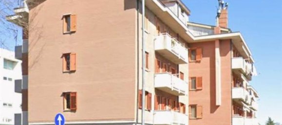 5 rooms Apartment in Avellino, Italy No. 28846 7