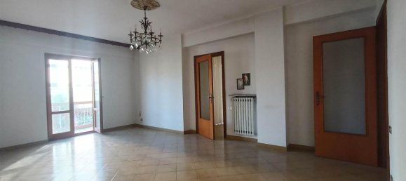 5 rooms Apartment in Avellino, Italy No. 28846 11
