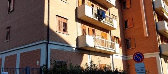 5 rooms Apartment in Avellino, Italy No. 28846 13