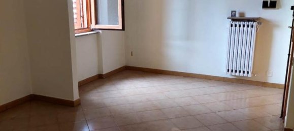 5 rooms Apartment in Avellino, Italy No. 28846 18