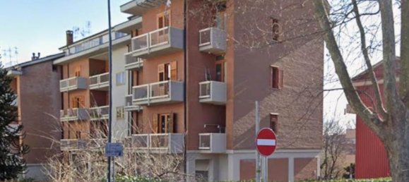 5 rooms Apartment in Avellino, Italy No. 28846 9