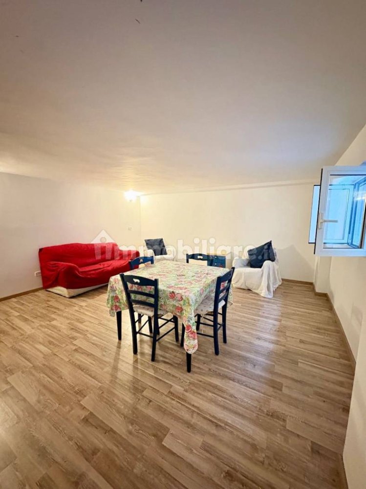 Armazém em Ancona, Italy 40 m² N.º 281064