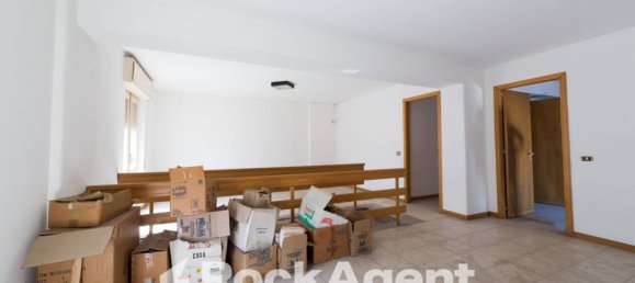 Lagerhaus in Acireale, Italy 744m², Nr. 259422 9