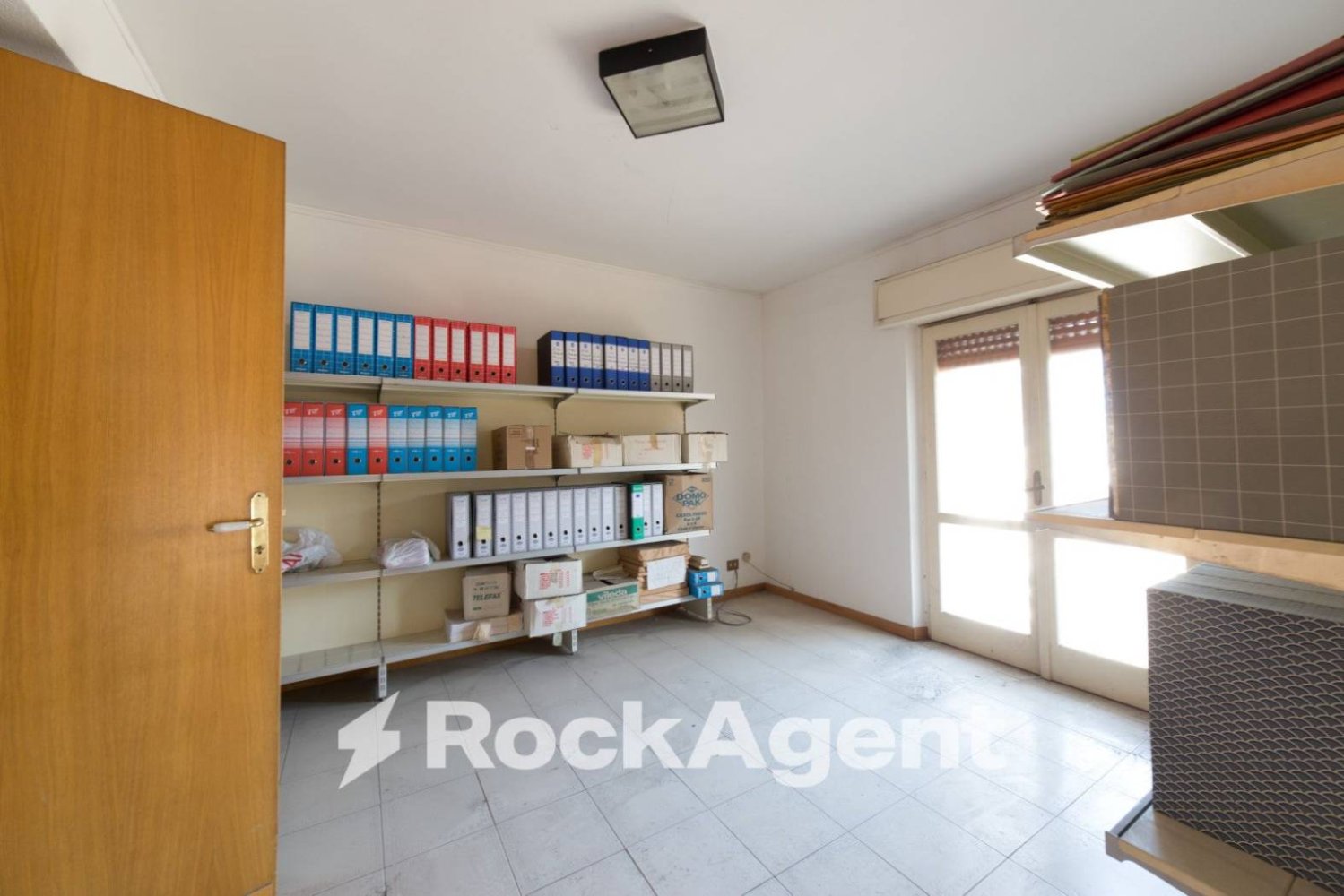 Lagerhaus in Acireale, Italy 744m², Nr. 259422