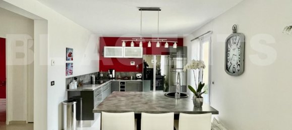 4 Schlafzimmer Haus in Lagny-sur-Marne, France, Nr. 325339 5