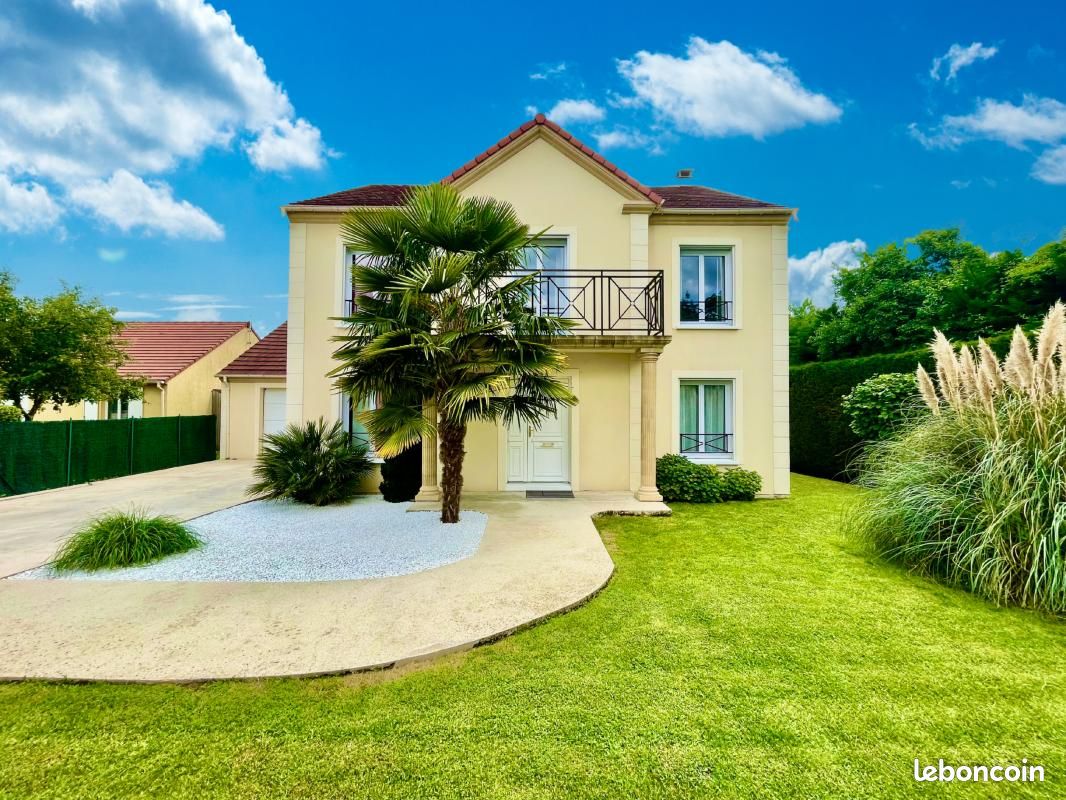 4 Schlafzimmer Haus in Lagny-sur-Marne, France, Nr. 325339