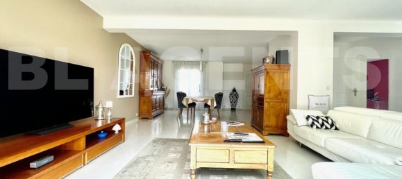 4 Schlafzimmer Haus in Lagny-sur-Marne, France, Nr. 325339 4