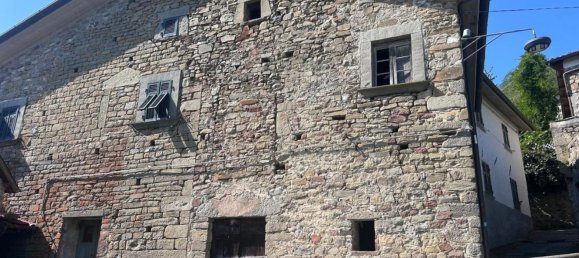 80m² Commercial property in Casola in Lunigiana, Italy No. 315473 2