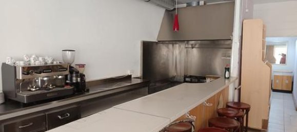 Gewerbliche Immobilie in Vigo, Spain 105m², Nr. 185015 2