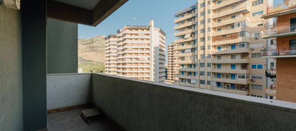3 bedrooms Apartment in Palermo, Italy No. 167475 22