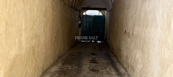 7 bedrooms House in Rabat, Malta No. 2552 4