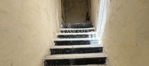 7 bedrooms House in Rabat, Malta No. 2552 5