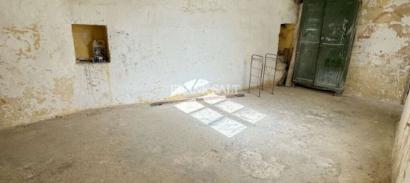 7 bedrooms House in Rabat, Malta No. 2552 6