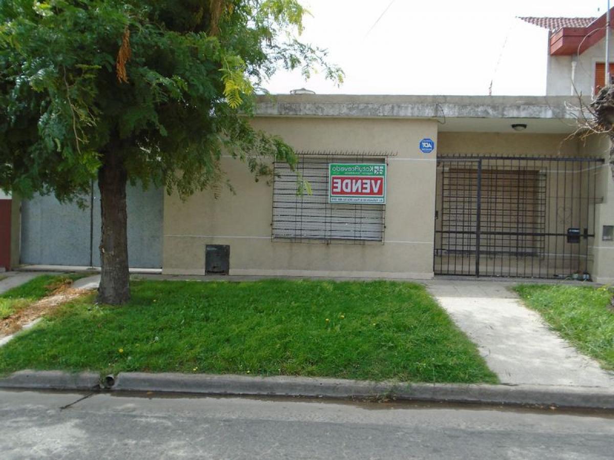 2 bedrooms House in Mar del Plata, Argentina No. 97562