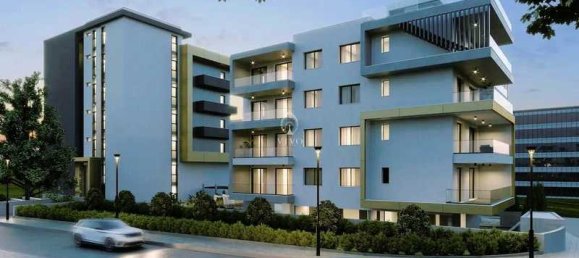 2 bedrooms Penthouse in Mesa Geitonia, Cyprus No. 19339 9