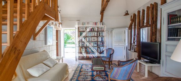 5 bedrooms House in Loire, France No. 363394 5