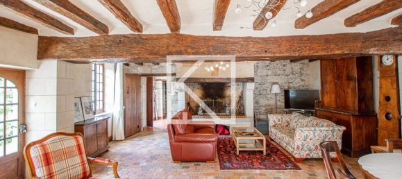 5 bedrooms House in Loire, France No. 363394 8