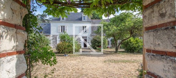 5 bedrooms House in Loire, France No. 363394 3