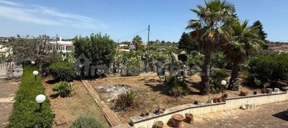 Вилла с 10 спальнями в Остуни, Италия № 348136 5