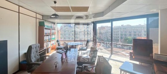 253m² Office in Eixample, Spain No. 85951 2