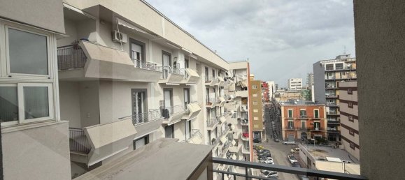 3 rooms Apartment in Bari, Italy No. 21011 10