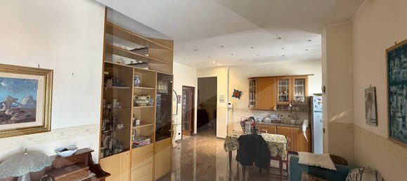 3 rooms Apartment in Bari, Italy No. 21011 9