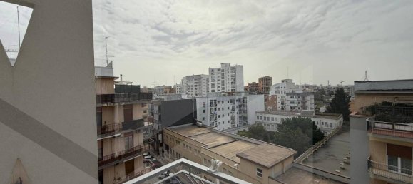 3 rooms Apartment in Bari, Italy No. 21011 27