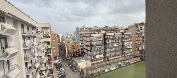 3 rooms Apartment in Bari, Italy No. 21011 11