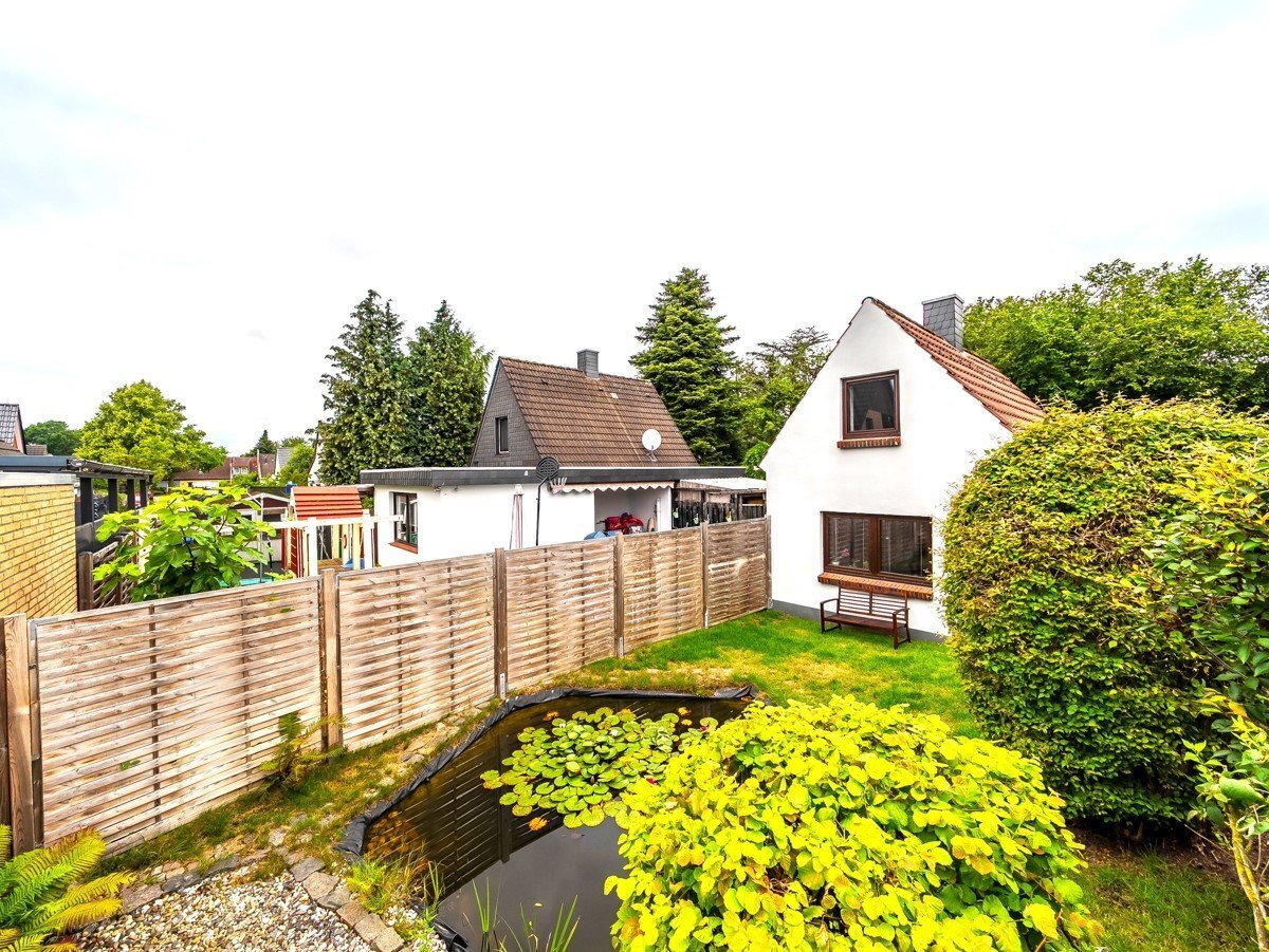 4 rooms House in Oldenburg, Germany No. 222009