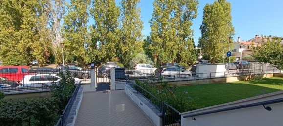 Квартира с 3 спальнями в Пинето, Италия № 318669 16