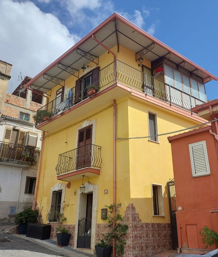 4 غرف نوم منزل في Vibo Valentia, Italy رقم 335455