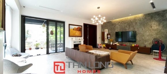 6 Schlafzimmer Villa in Long Bien, Vietnam, Nr. 557 3