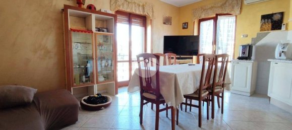3 bedrooms Apartment in Casavatore, Italy No. 69620 2