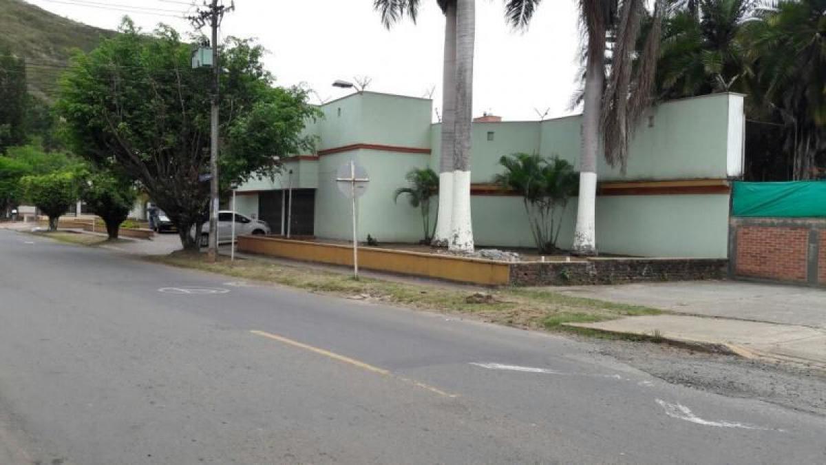 Casa de 4 dormitorios en Valle del Cauca, Colombia No. 5605