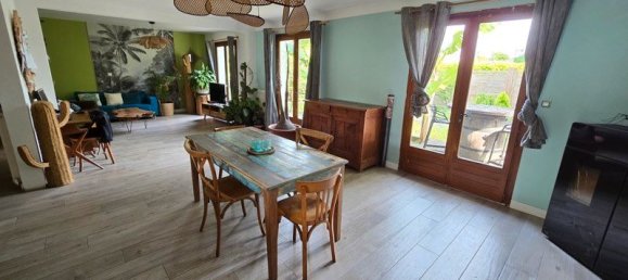 3 bedrooms House in Saint-Jean-d'Illac, France No. 319542 8