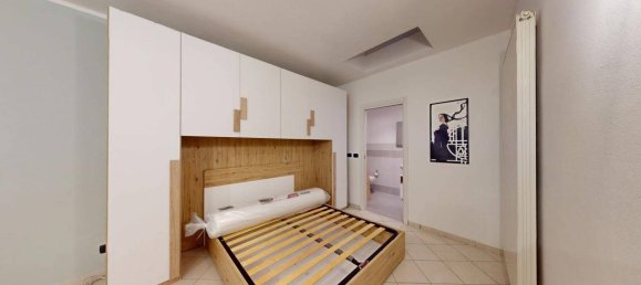 1 bedroom Apartment in Bologna, Italy No. 332940 4