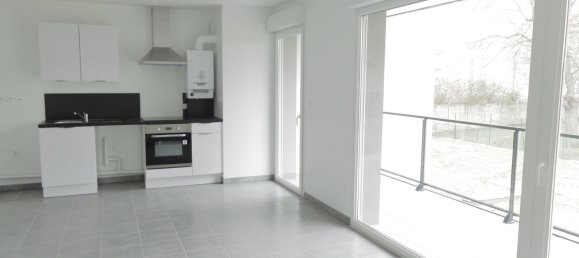 1 bedroom Apartment in Reims, France No. 44570 3
