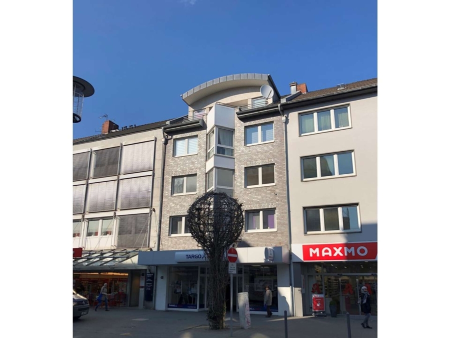 Здание 320м² в Мёнхенгладбах, Германия № 248756