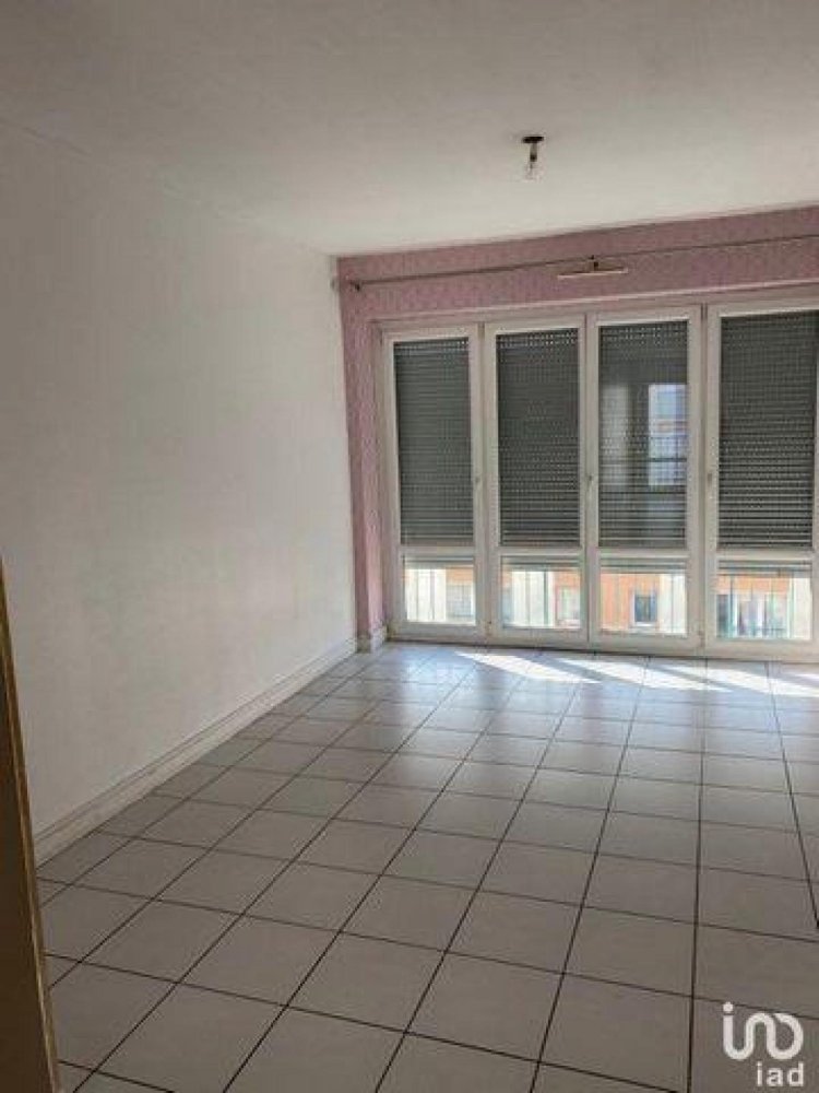 شقة 2 غرف نوم  في Troyes, France رقم 34947