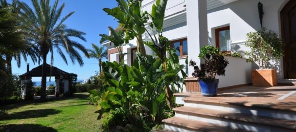 4 bedrooms Villa in Marbella, Spain No. 9939 6