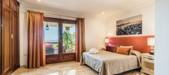 4 bedrooms Villa in Marbella, Spain No. 9939 8