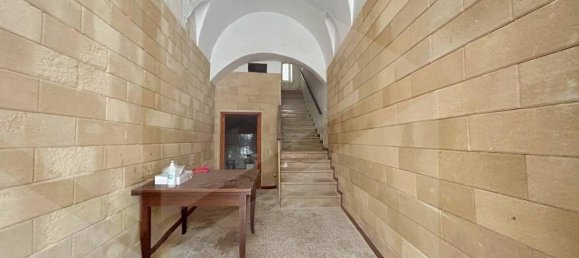 3 rooms Apartment in Bisceglie, Italy No. 40082 7