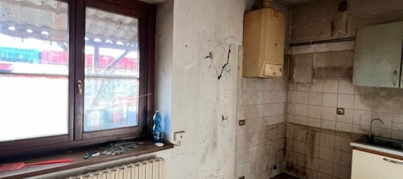 5 rooms House in Suzzara, Italy No. 145811 6