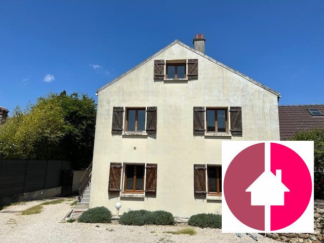 145m² Building in Bussy-Saint-Martin, France No. 187653