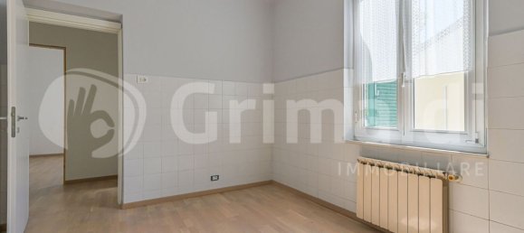 Apartamento T3 em La Spezia, Italy N.º 314282 42