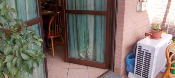 Studio in Milan, Italy, Nr. 243924 17