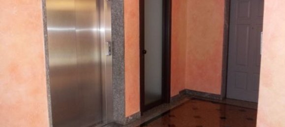 Studio in Milan, Italy, Nr. 243924 10