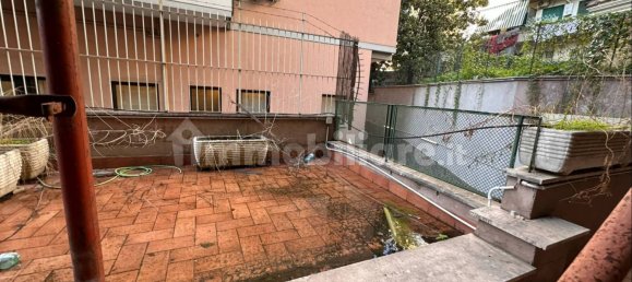 Квартира с 2 спальнями в Рим, Италия № 119342 19